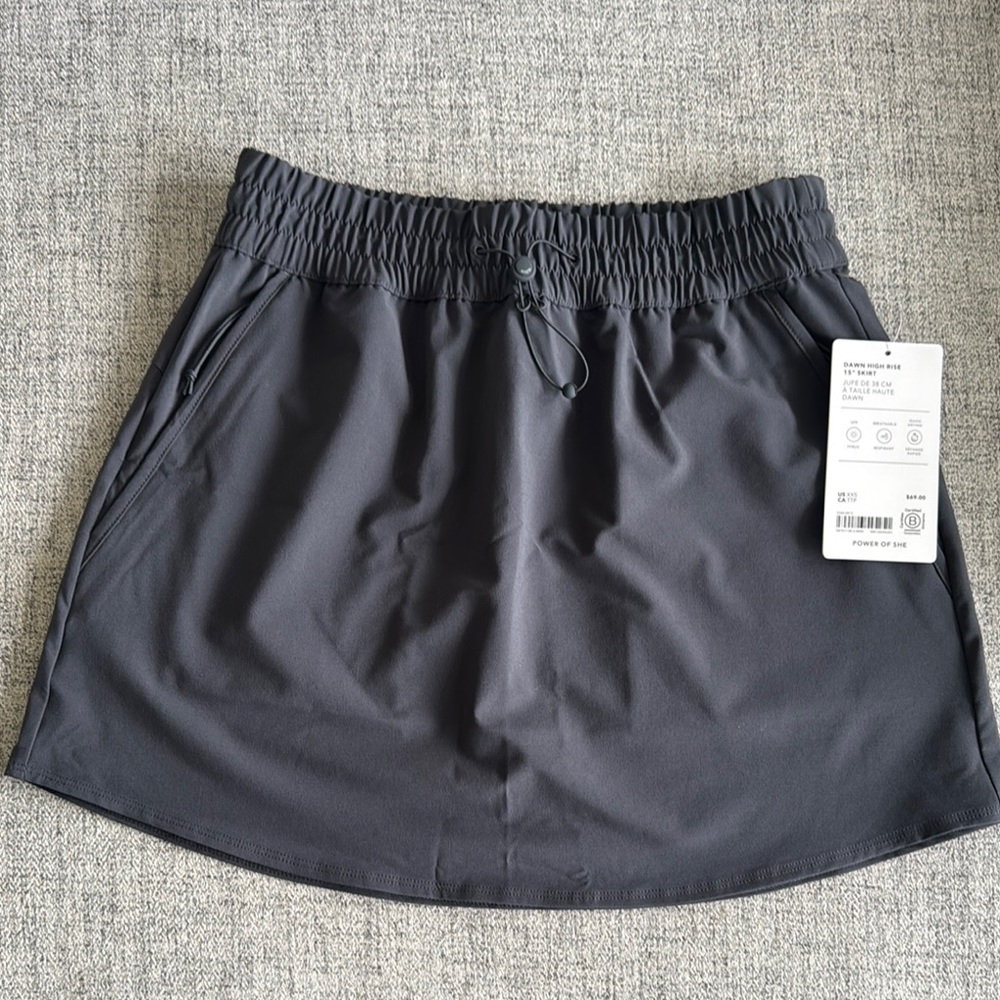 Athleta Grey Dawn High Rise Athletic 15” Skirt
